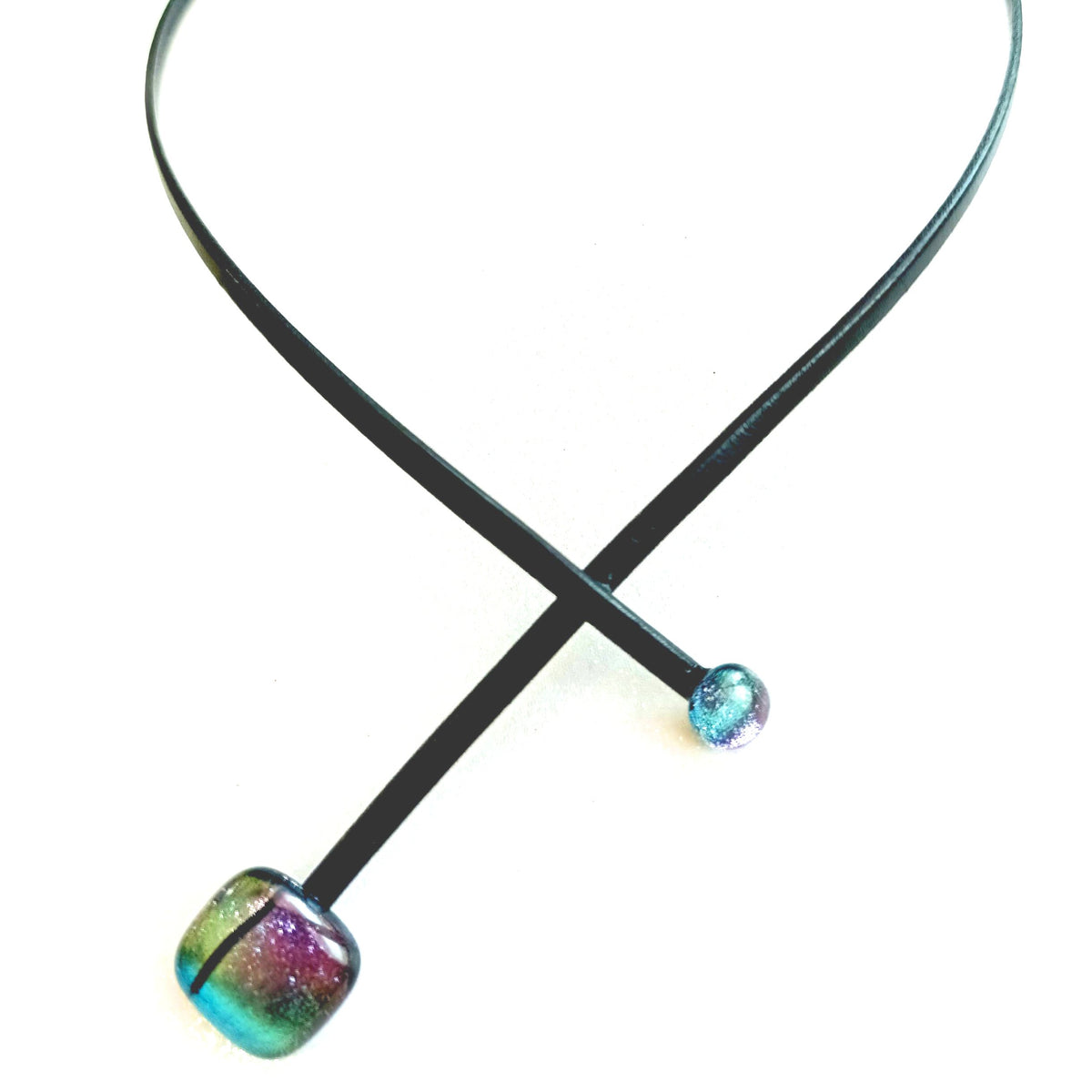 LEATHER GLASS NECKLACE