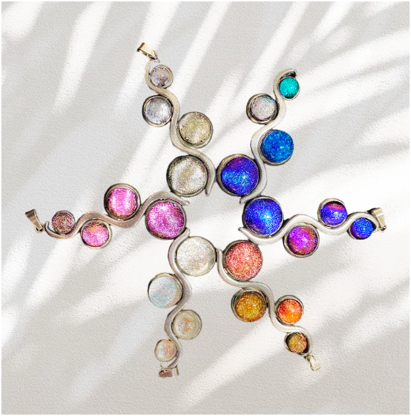 GALAXY SPARKLE NECKLACE GLASS PENDANT 4 PEARLS STEEL