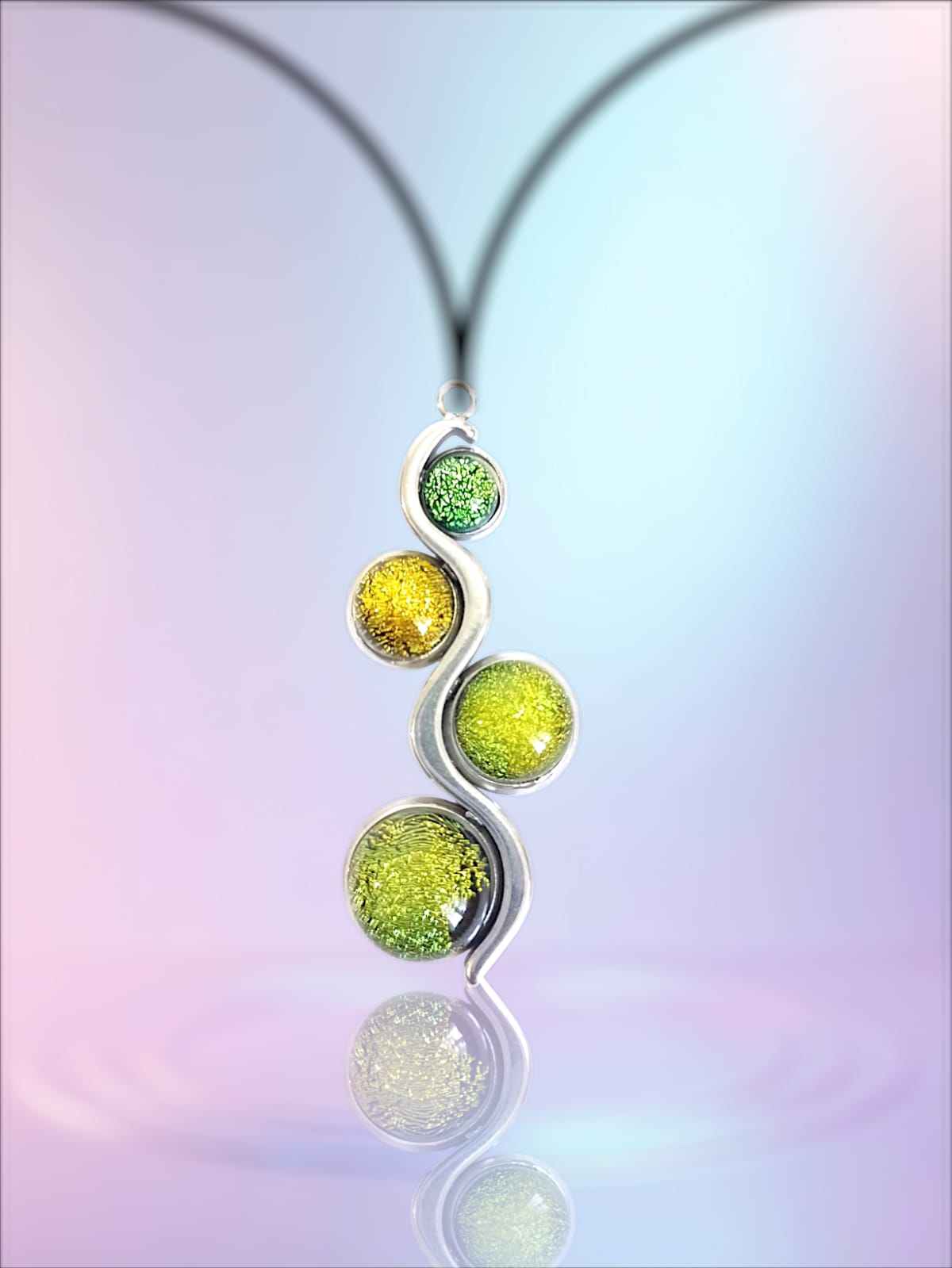 LEATHER GLASS NECKLACE