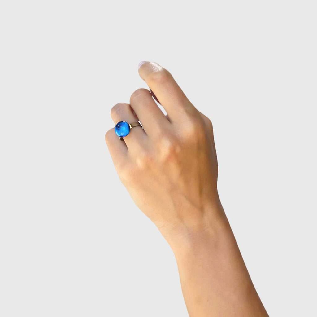 RING TURQUOISE ~ NIGHT BLUE | ECLIPSE | REFLET[proRING TURQUOISE ~ NIGHT BLUEduct_vendor]MicrocosmosPRODUCT INFORMATION 

Exclusive Microcosmoses Glass Reflet™
Base: Stainless Steel 
Bead size: 12~14 mm / 0.47"~0.55"


Free Gift Box 


The  Microcosmoses Reflet  StRINGS GLASS REFLET