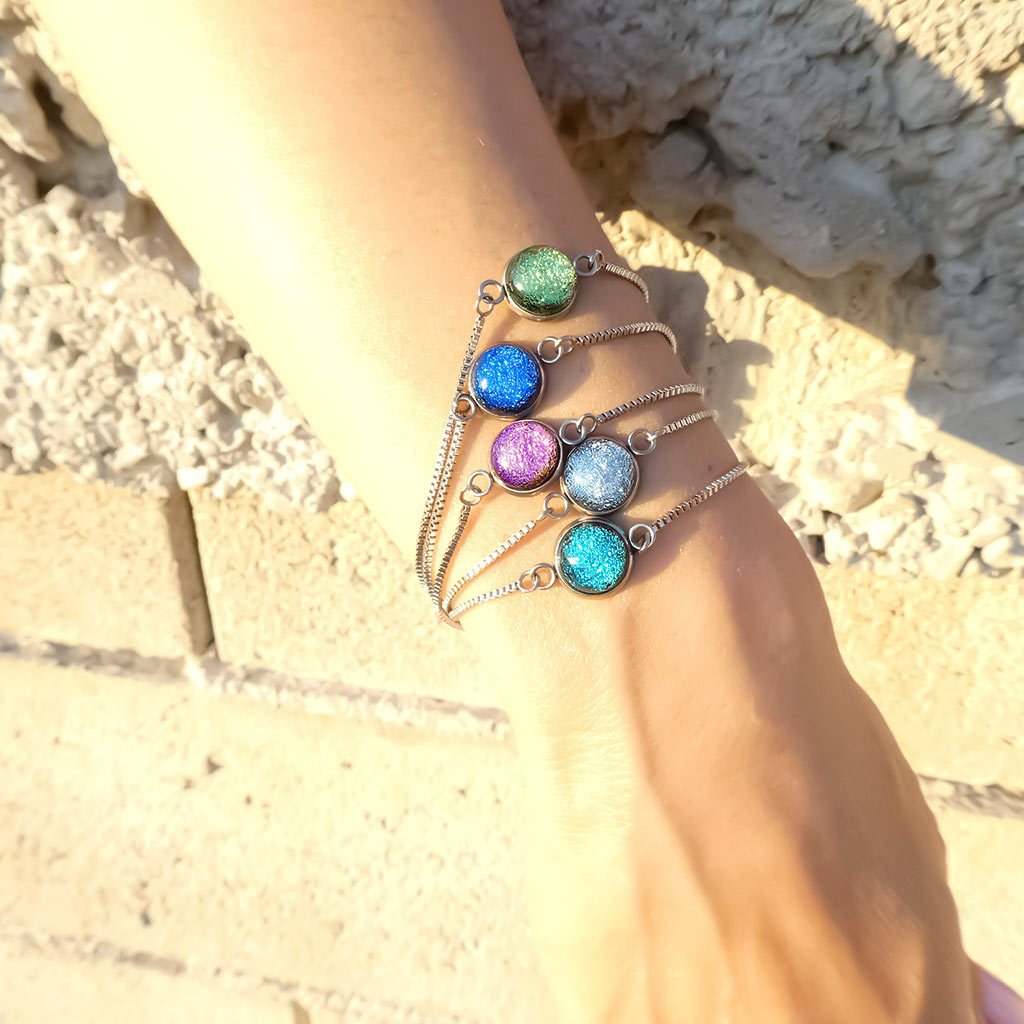 BRACELET EMERAUDE ~ IRIS BLUE | ST. STEEL | PERFECT FIT | REFLET[proBRACELET EMERAUDE ~ IRIS BLUEduct_vendor]MicrocosmosPRODUCT INFORMATION

Exclusive Microcosmoses Glass Reflet™
Base: Stainless Steel Perfect Fit adjustable slide closure up to 9", 22 cm.

Bracelet chain thickness 2 mmBRACELET STEEL