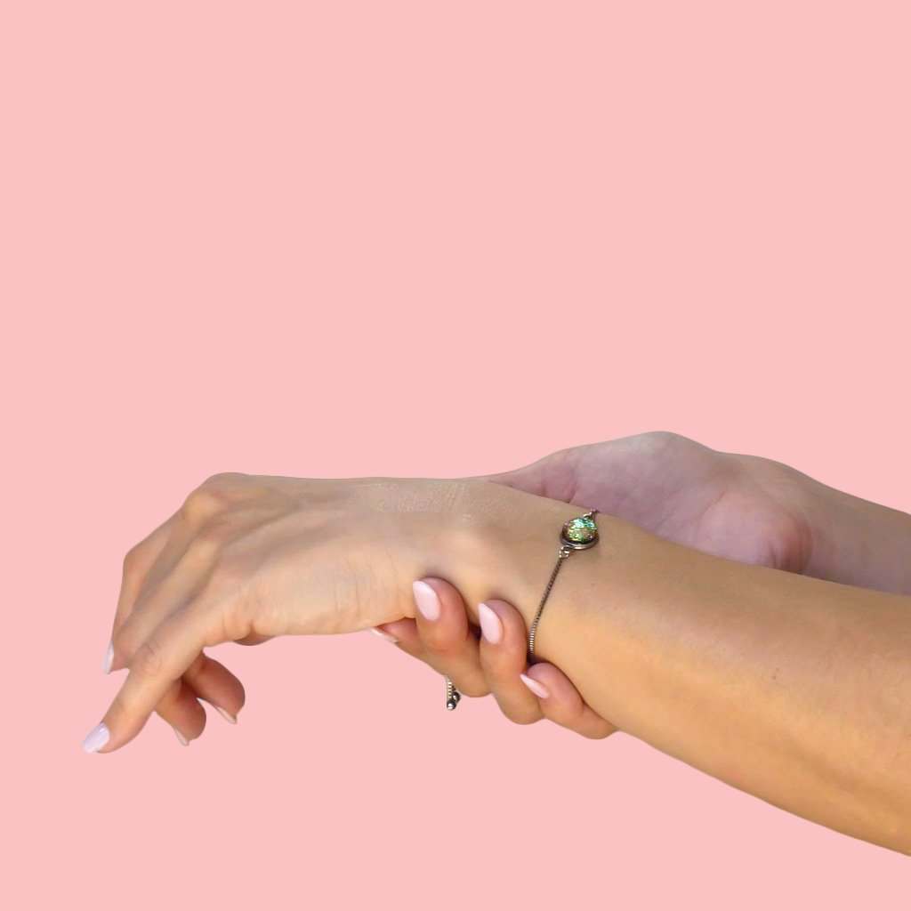 BRACELET FRENCH PINK ~ GOLD | ST. STEEL | PERFECT FIT | REFLET[proBRACELET FRENCH PINK ~ GOLDduct_vendor]MicrocosmosPRODUCT INFORMATION

Exclusive Microcosmoses Glass Reflet™
Base: Stainless Steel Perfect Fit adjustable slide closure up to 9", 22 cm.

Bracelet chain thickness 2 mmBRACELET STEEL