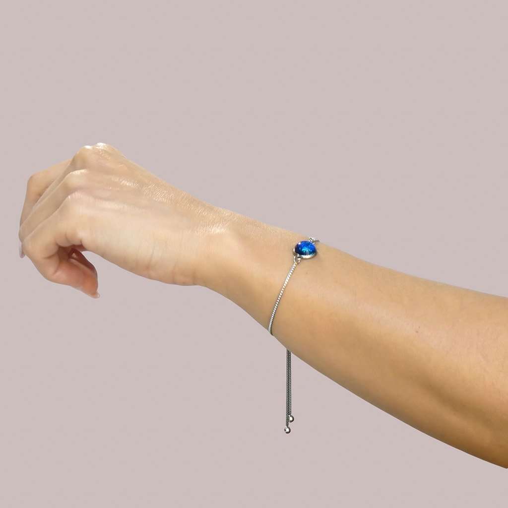 BRACELET TURQUOISE ~ NIGHT BLUE | ST. STEEL | PERFECT FIT | REFLET[proBRACELET TURQUOISE ~ NIGHT BLUEduct_vendor]MicrocosmosPRODUCT INFORMATION

Exclusive Microcosmoses Glass Reflet™
Base: Stainless Steel Perfect Fit adjustable slide closure up to 9", 22 cm.

Bracelet chain thickness 2 mmBRACELET STEEL