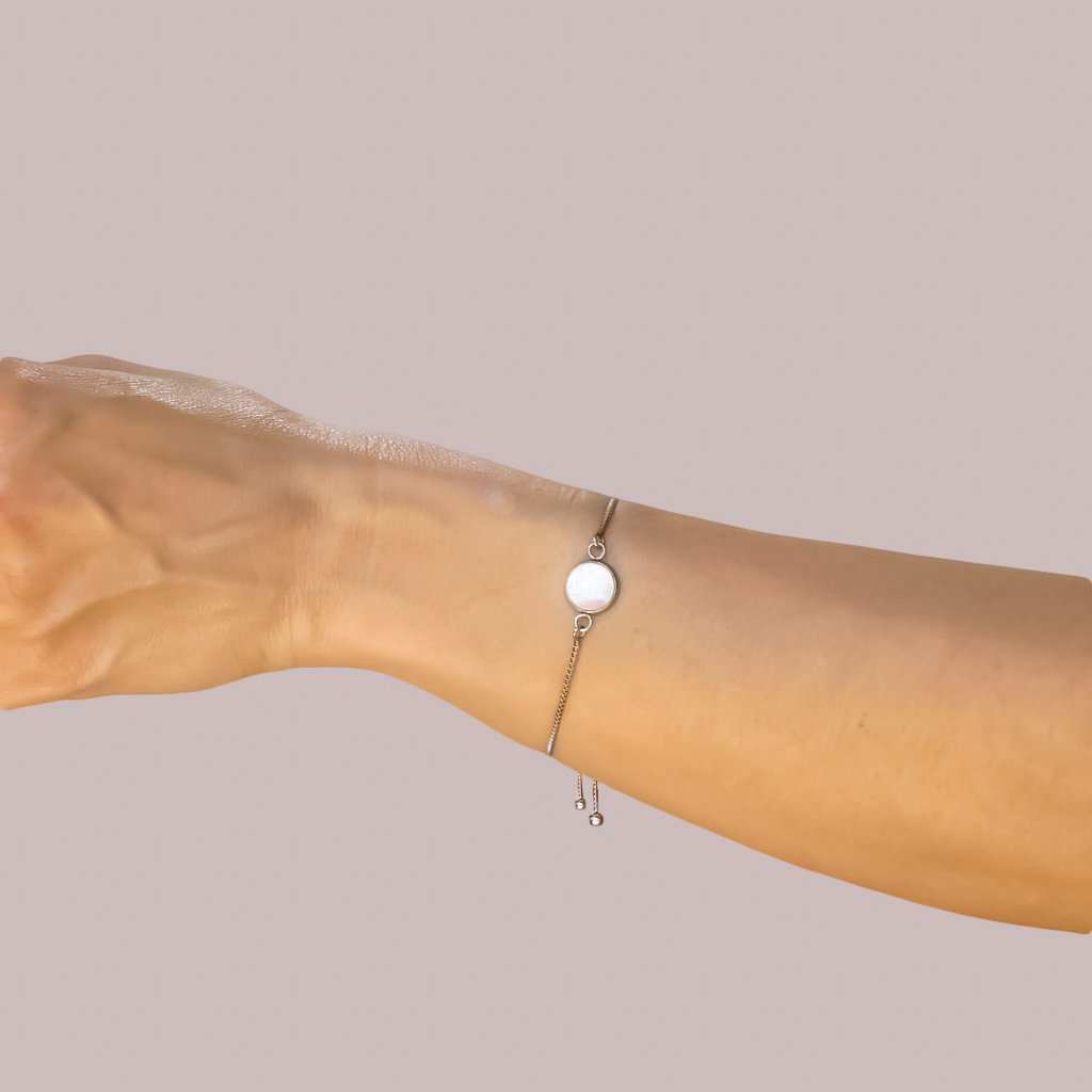 BRACELET IRIDESCENT WHITE | ST. STEEL | PERFECT FIT | REFLET[proBRACELET IRIDESCENT WHITEduct_vendor]MicrocosmosPRODUCT INFORMATION

Exclusive Microcosmoses Glass Reflet™
Base: Stainless Steel Perfect Fit adjustable slide closure up to 9", 22 cm.

Bracelet chain thickness 2 mmBRACELET STEEL