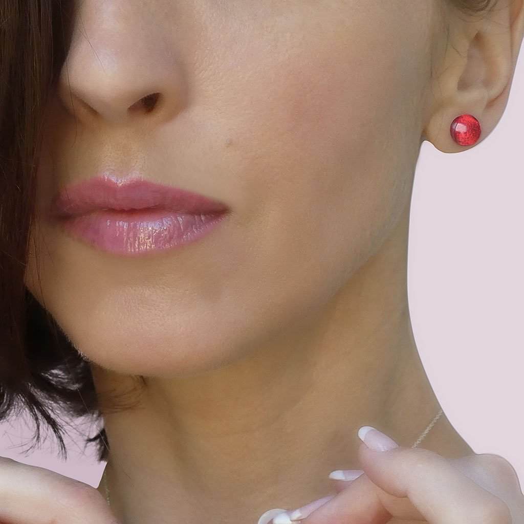 EARRINGS RED RUBY | ECLIPSE | STUD | REFLET[proEARRINGS RED RUBYduct_vendor]MicrocosmosPRODUCT INFORMATION

Exclusive Microcosmoses Glass Reflet™
Base: Sterling Silver 925 ~ Stainless Steel
Bead size: From 8 to 10 mm  / From 0.3" to 0.4"


Free Gift BoEARRINGS GLASS REFLET