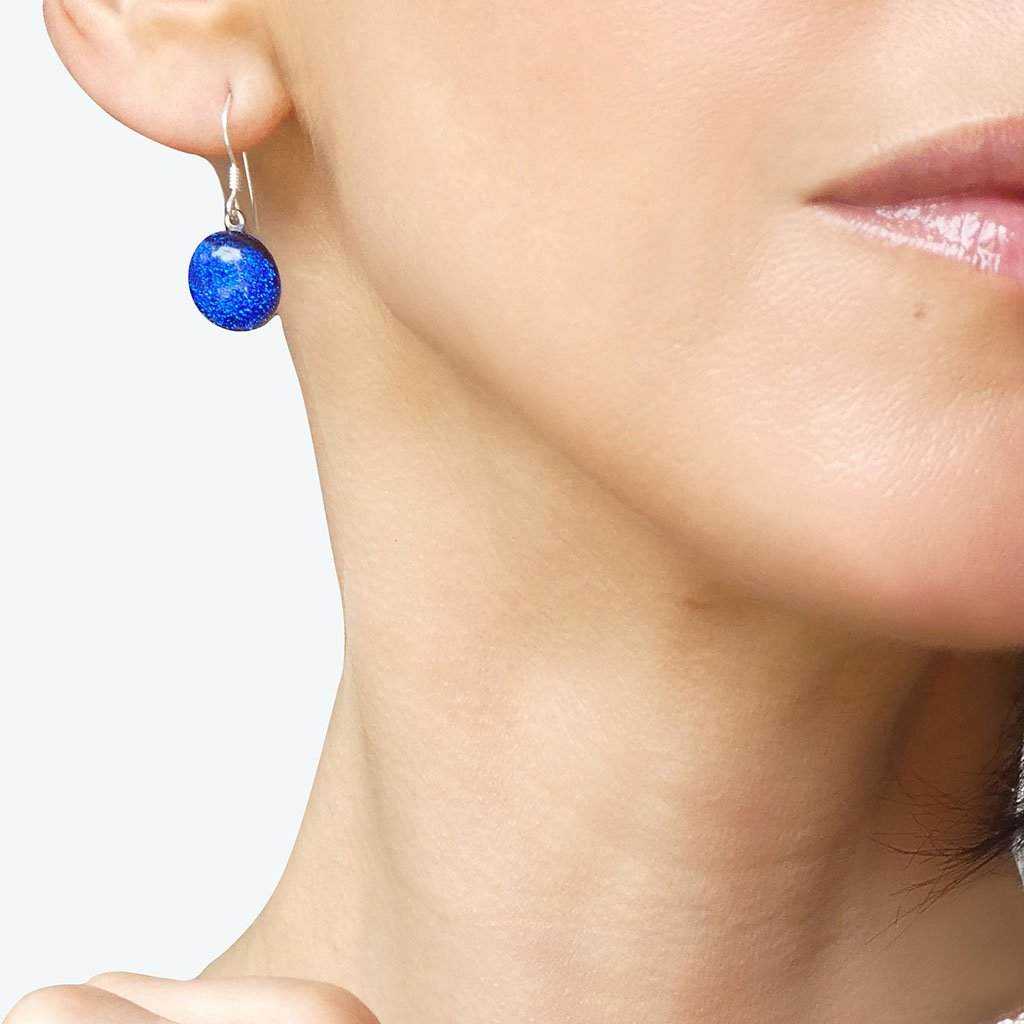 EARRINGS STARRY BLUE ~ INDIGO | ECLIPSE | SILVER 925 | REFLET[proEARRINGS STARRY BLUE ~ INDIGOduct_vendor]MicrocosmosPRODUCT INFORMATION

Exclusive Microcosmoses Glass Reflet™
Base: Sterling Silver 925
Bead size: From 12 mm / 0.5"


Free Gift Box 


The  Microcosmoses Reflet EclipsEARRINGS GLASS REFLET