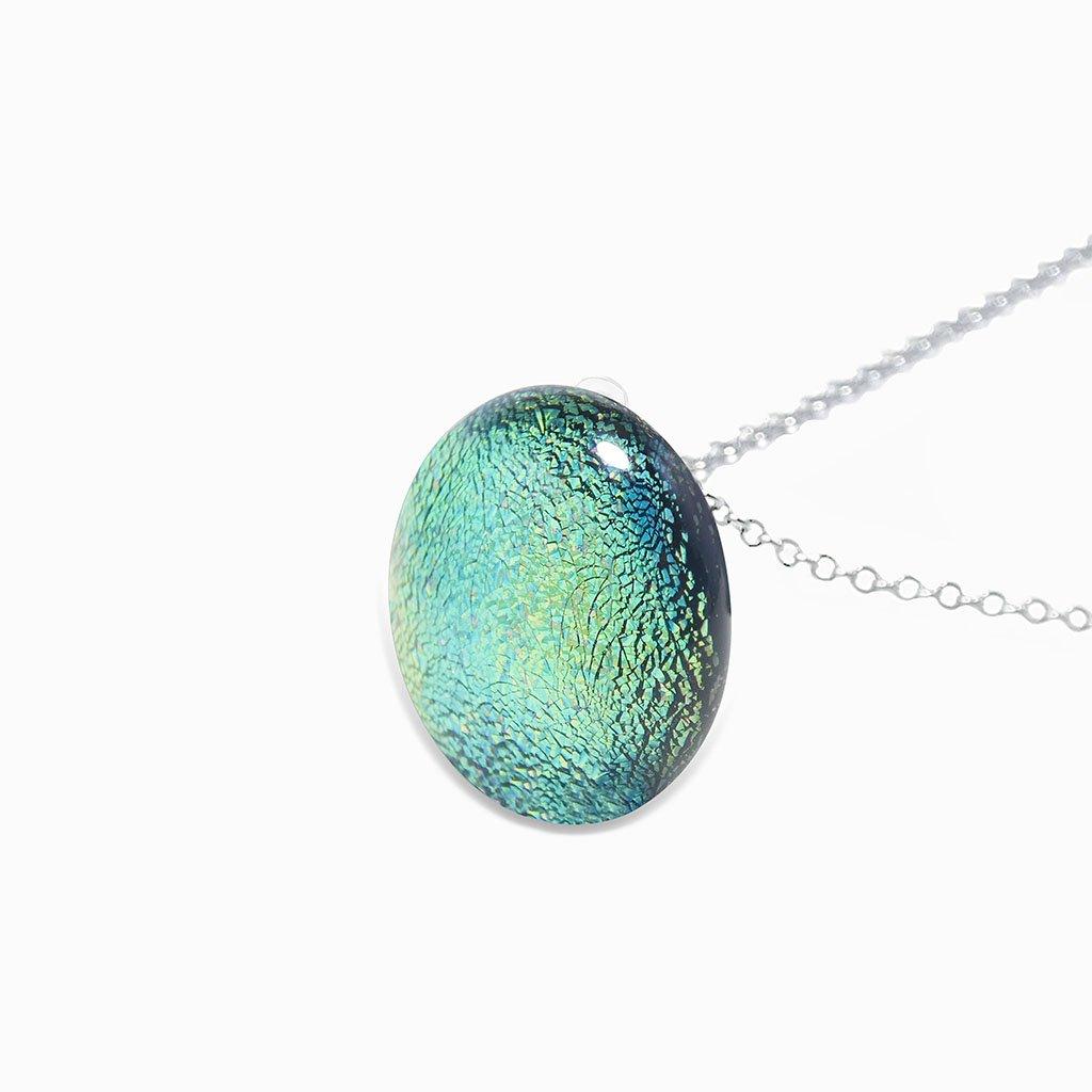 NECKLACE PARME ~ LIGHT GREEN  | ECLIPSE | REFLET[proNECKLACE PARME ~ LIGHT GREENduct_vendor]MicrocosmosPRODUCT INFORMATION

Exlusive Microcosmoses Glass Reflet
Bead size: 14 mm / 0.55"

Base chain: Sterling Silver 925 ~ Stainless Steel 
Chain thickness: 1 mm (St.SilveNECKLACE