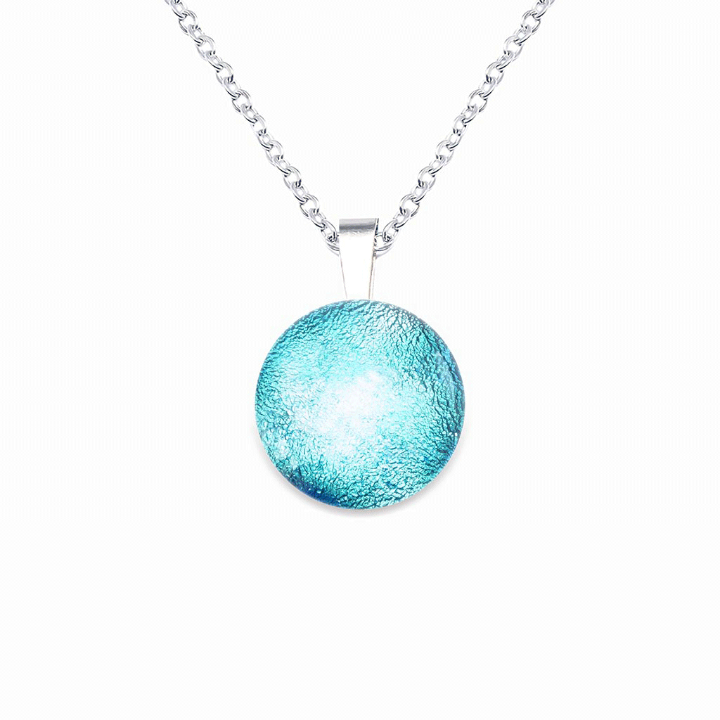 NECKLACE TURQUOISE ~ NIGHT BLUE | ECLIPSE | REFLET[proNECKLACE TURQUOISE ~ NIGHT BLUEduct_vendor]MicrocosmosPRODUCT INFORMATION

Exlusive Microcosmoses Glass Reflet
Bead size: 14 mm / 0.55"

Base chain: Sterling Silver 925 ~ Stainless Steel 
Chain thickness: 1 mm (St.SilveNECKLACE