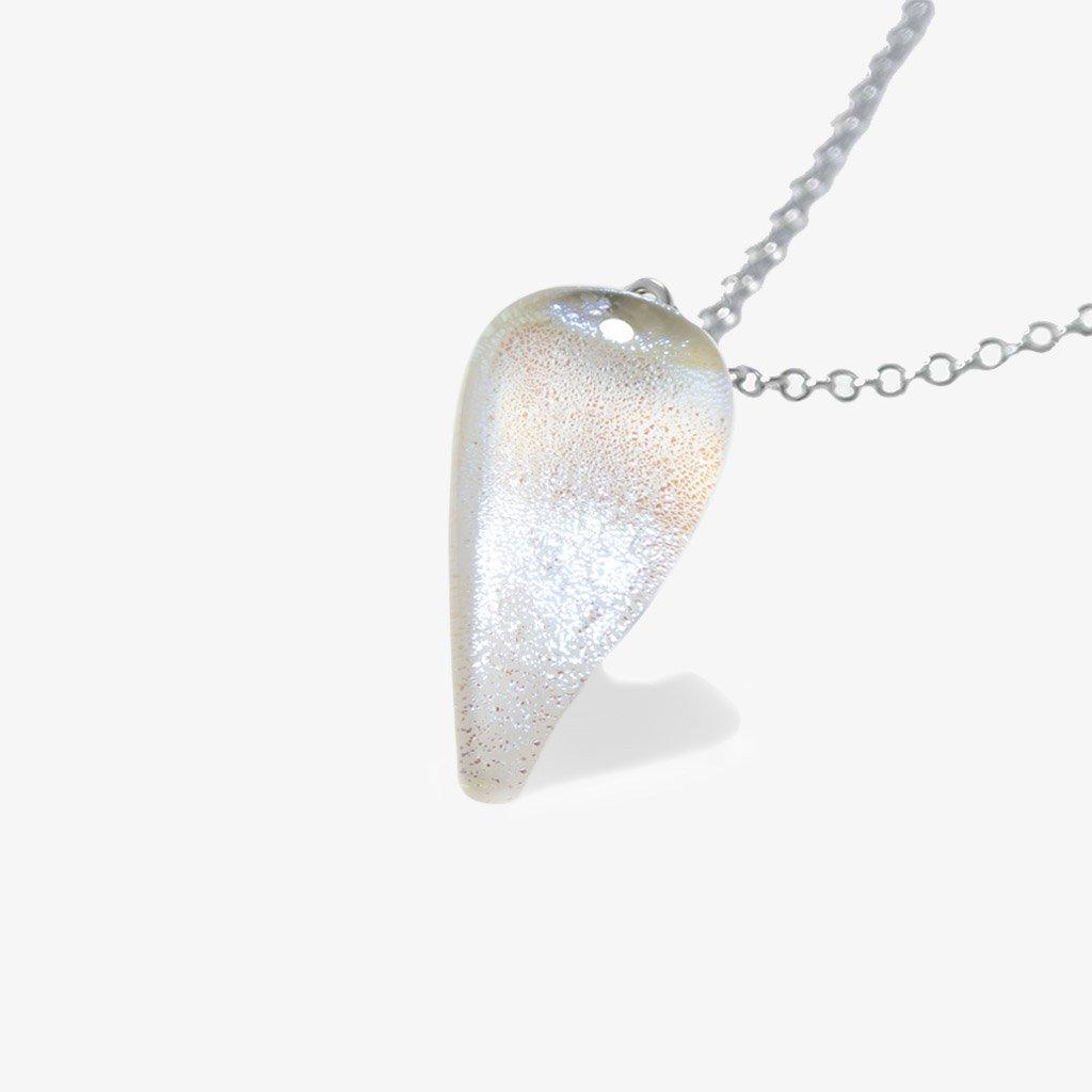 NECKLACE IRIDESCENT WHITE | DROP | REFLET[proNECKLACE IRIDESCENT WHITEduct_vendor]MicrocosmosPRODUCT INFORMATION

Exlusive Microcosmoses Glass Reflet
Bead size length: 20 mm/ 0.8" |  width: 12 mm/ 0.5"

Base chain: Sterling Silver 925 ~ Stainless Steel 
ChaiNECKLACE