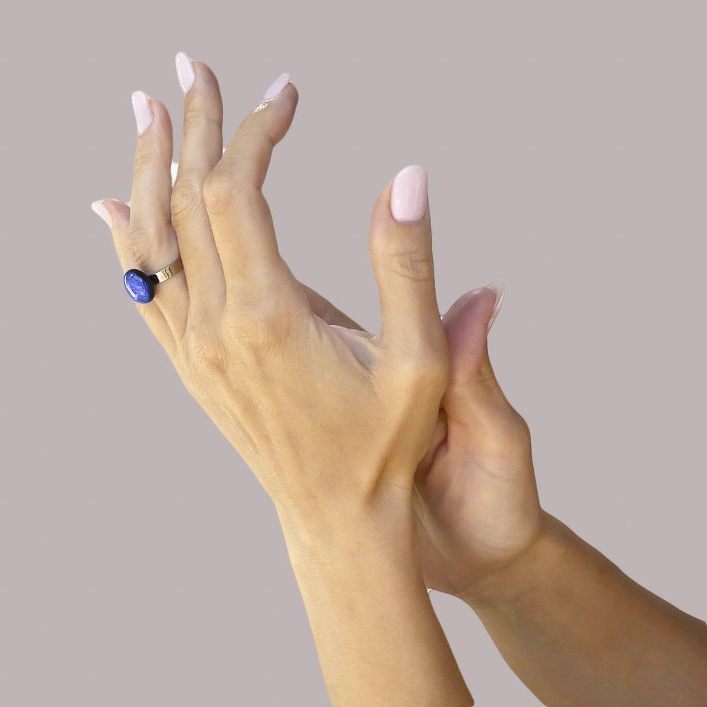 RING EMERAUDE ~ IRIS BLUE | ECLIPSE | REFLET[proRING EMERAUDE ~ IRIS BLUEduct_vendor]MicrocosmosPRODUCT INFORMATION 

Exclusive Microcosmoses Glass Reflet™
Bead size: 12~14 mm / 0.47"~0.55"


Free Gift Box 


The  Microcosmoses Reflet  Steel  Rings ™  are  handRINGS GLASS REFLET