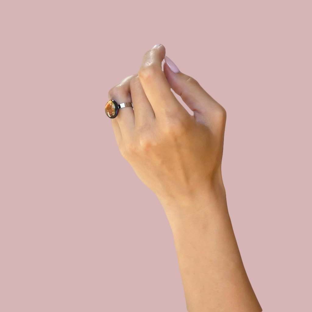 RING INDIGO ~ ETERNAL FUSHIA | ECLIPSE | REFLET[proRING INDIGO ~ ETERNAL FUSHIAduct_vendor]MicrocosmosPRODUCT INFORMATION 

Exclusive Microcosmoses Glass Reflet™
Base: Stainless Steel 
Bead size: 12~14 mm / 0.47"~0.55"


Free Gift Box 


The  Microcosmoses Reflet  StRINGS GLASS REFLET