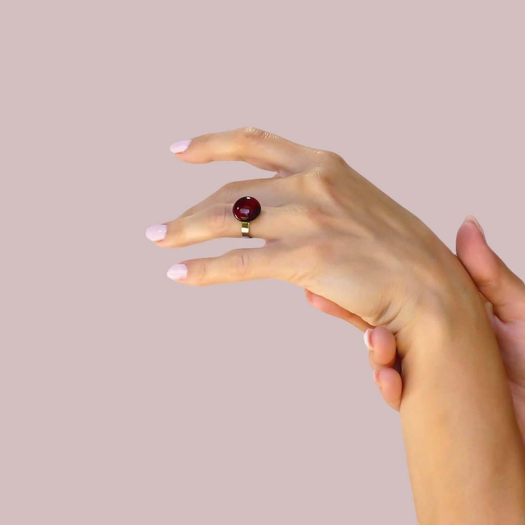 RING RED RUBY | ECLIPSE  REFLET[proRING RED RUBYduct_vendor]MicrocosmosPRODUCT INFORMATION 

Exclusive Microcosmoses Glass Reflet™
Base: Stainless Steel 
Bead size: 12~14 mm / 0.47"~0.55"


Free Gift Box 


The  Microcosmoses Reflet  StRINGS GLASS REFLET