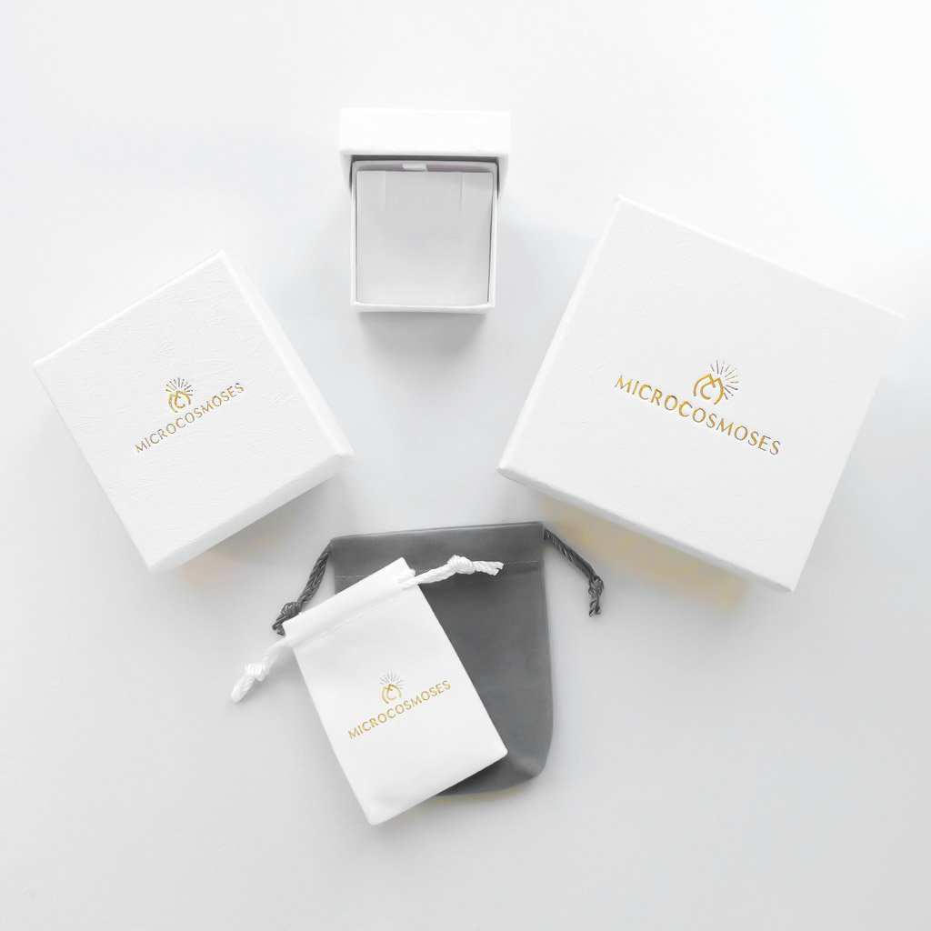 RING SILVER PEARL ~ AQUA | ECLIPSE | REFLET[proRING SILVER PEARL ~ AQUAduct_vendor]MicrocosmosPRODUCT INFORMATION 

Exclusive Microcosmoses Glass Reflet™
Base: Stainless Steel 
Bead size: 12~14 mm / 0.47"~0.55"


Free Gift Box 


The  Microcosmoses Reflet  StRINGS GLASS REFLET